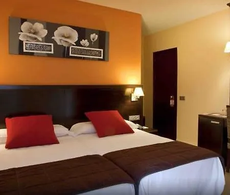 Colon Hotel 2*