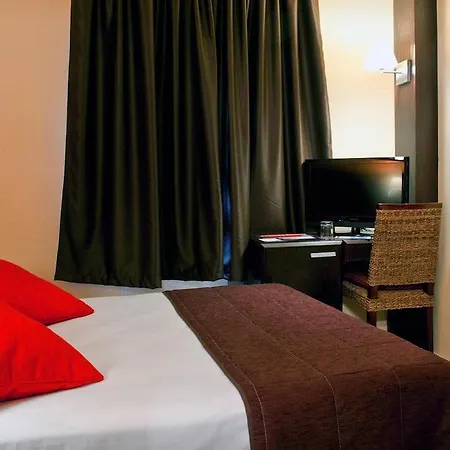Colon Hotel 2*